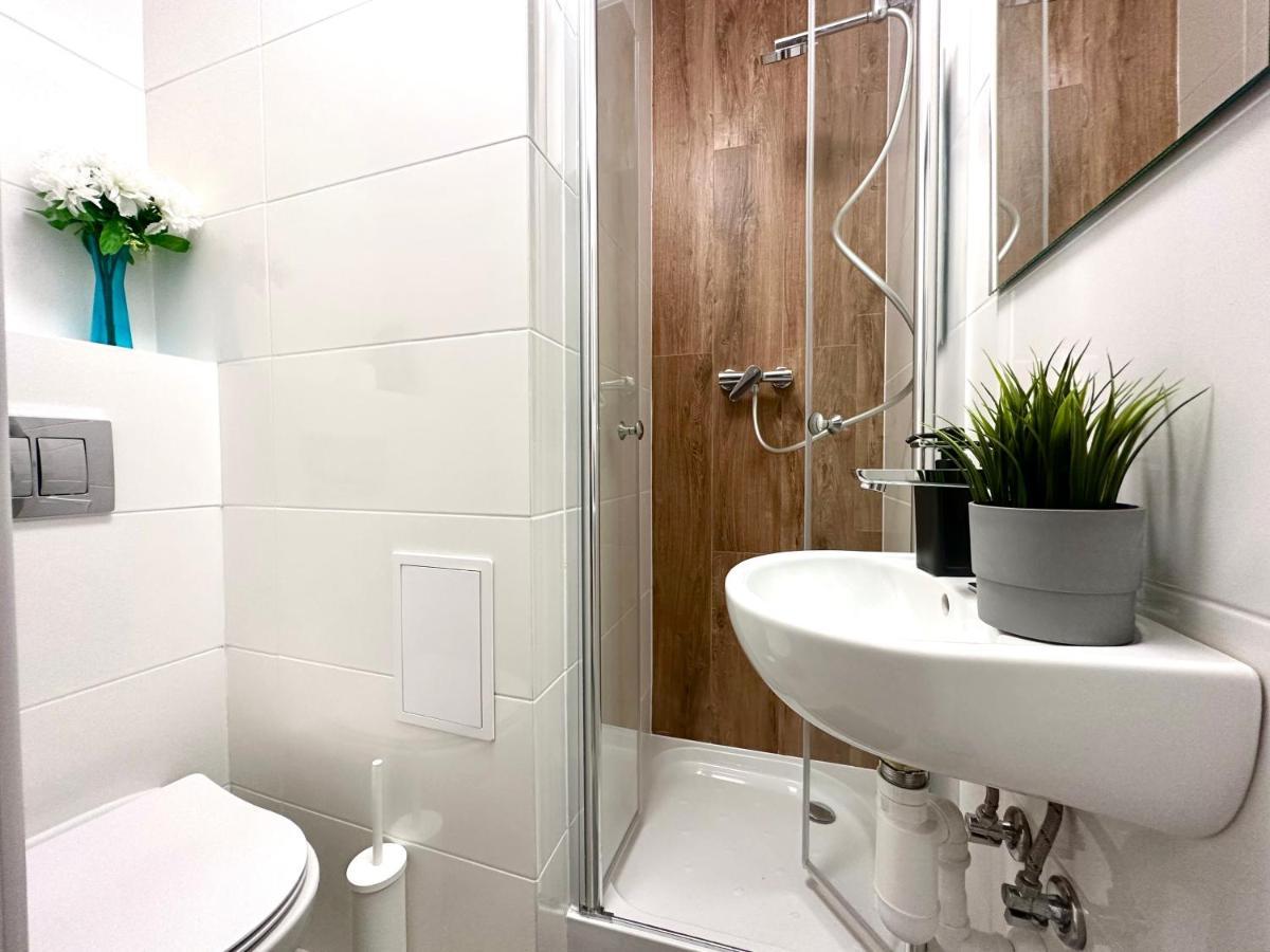 Mmrent Simplicity Room Gdansk Ngoại thất bức ảnh